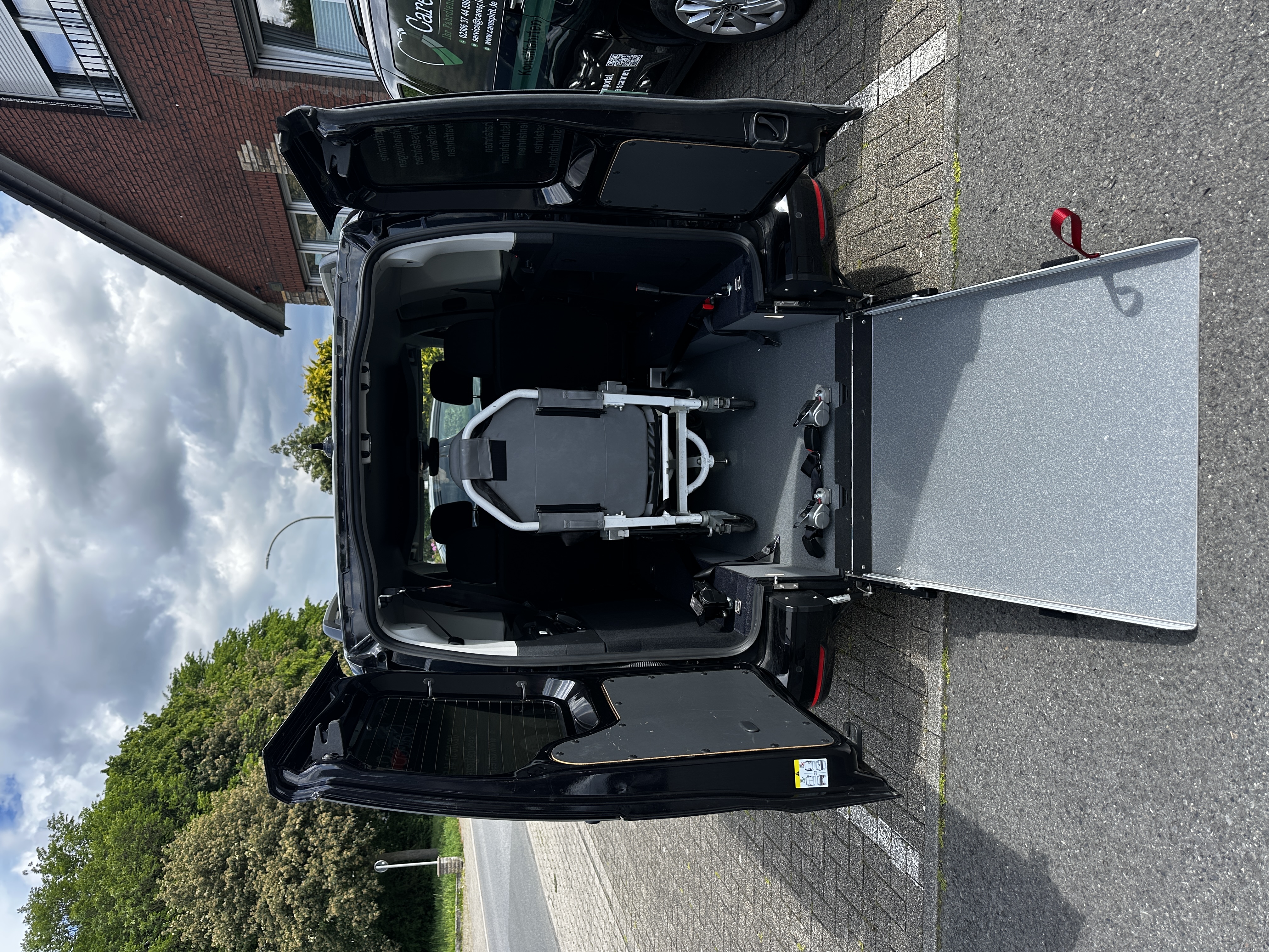 CareSpirit Fahrzeug mit Ausstattung